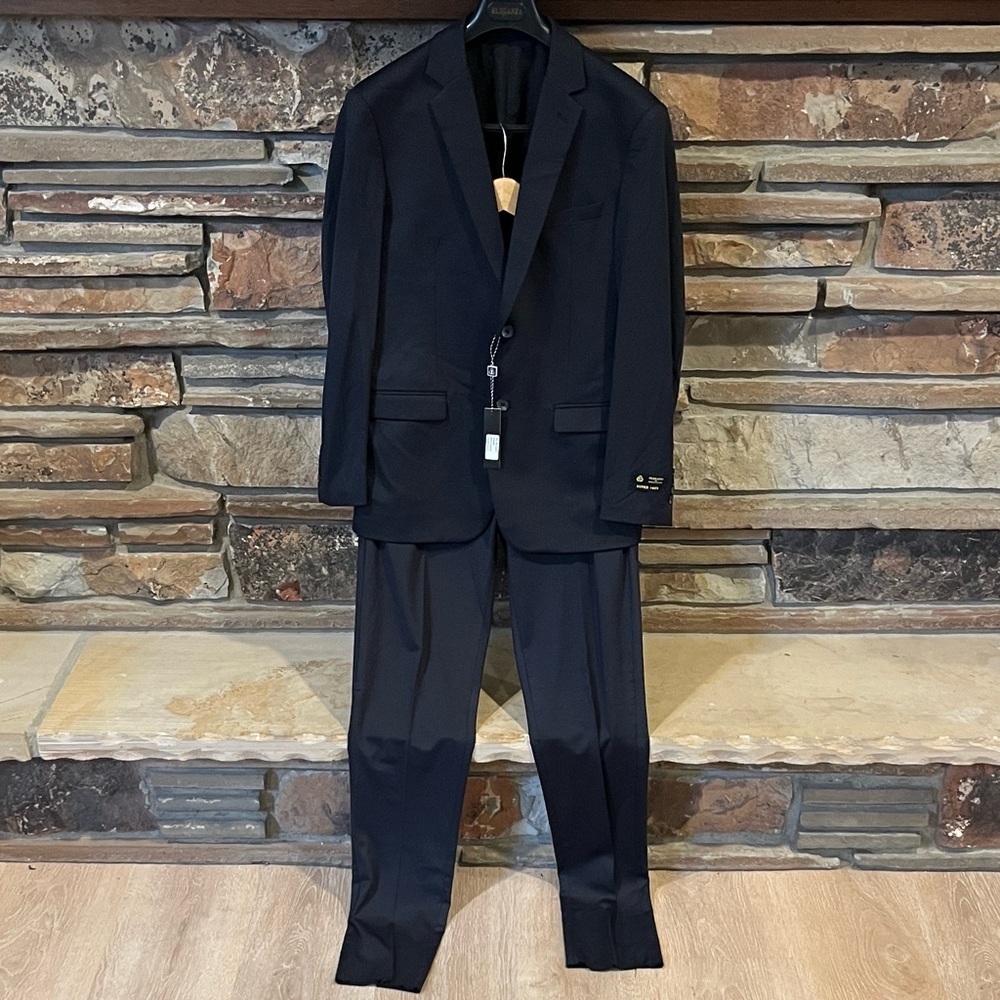 Eleganza Black by Giorgio Sanetti Black 140 Stretch Nylon Slim Two Button Suit